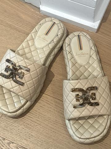 Soft Leather Karinda Quilted Sandals / Slides