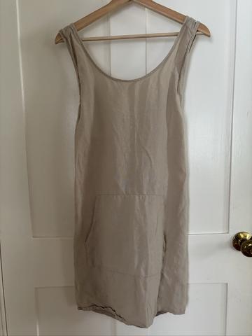 The Cross Back Apron