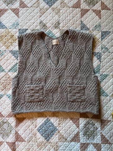 Jaggery Tio Vest