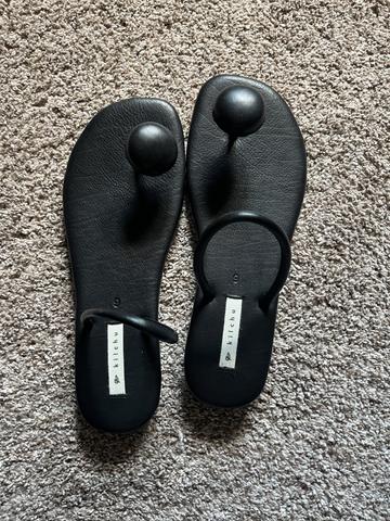 Leather sandals