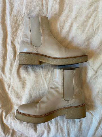 No. 6 Crepe Sole Boot