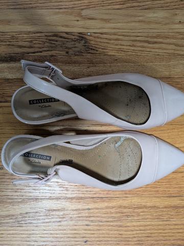 Cushioned kitten heels