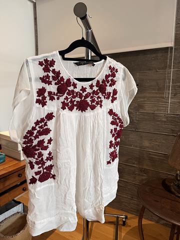 Babydoll embroidered gauze top