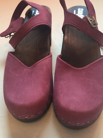 Victoria clog