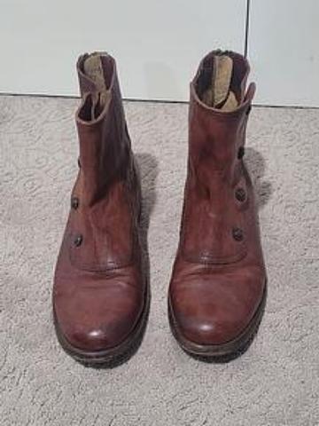 Frye button (zip) boots brown leather 10
