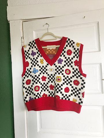 Sweater vest
