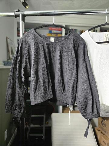 Eve gravel Elie top