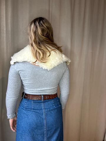 Sheepskin collar
