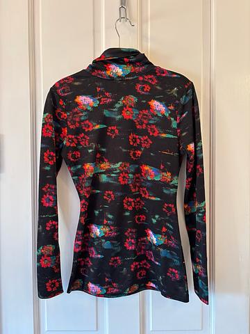 Graphic Turtleneck