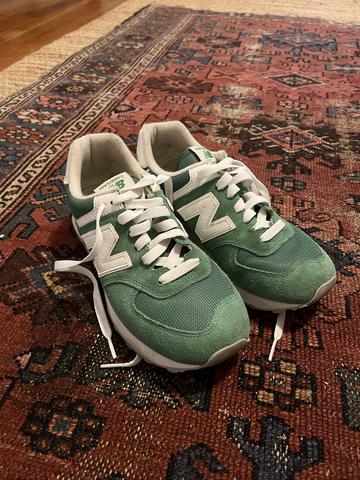 574s