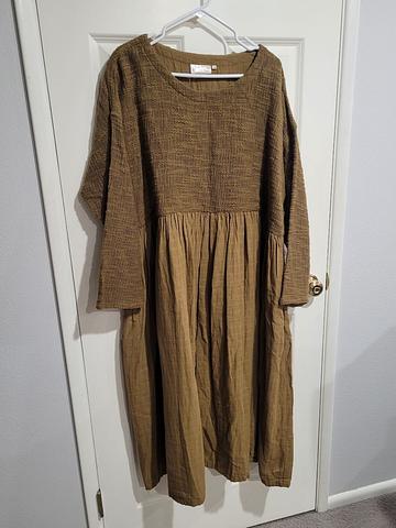 Paper Lace Two Tone dress tan OS