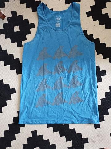 Athletic fit tank top with sparrows