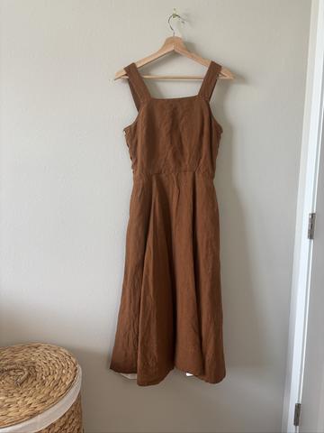 Pinafore dress