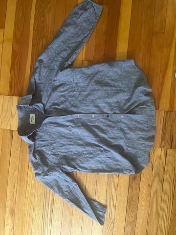 Button down top atlin