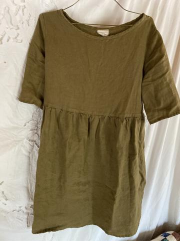Gathered dress — linen