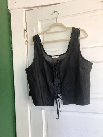 Tie-Front Tank