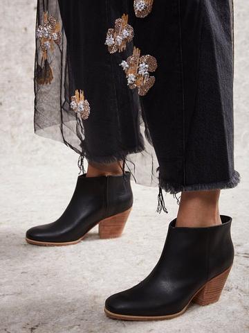 Mars boots