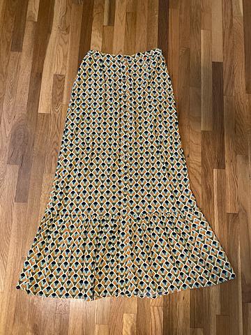 Patterned skirt