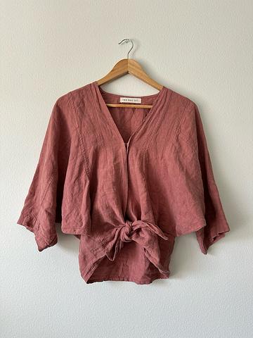 Okaasan Tie Top