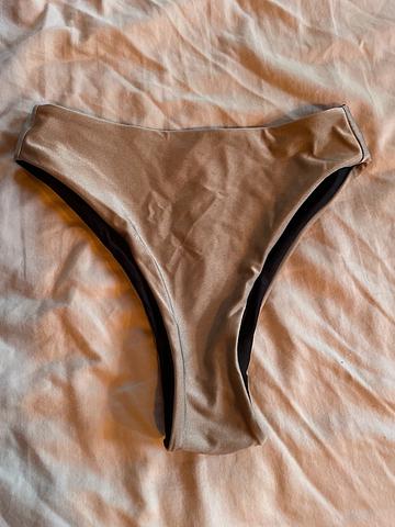 Yummy mummy bikini bottoms