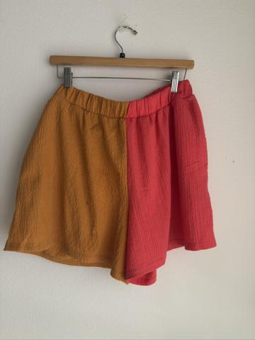 Color block shorts