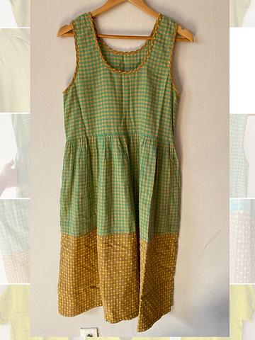 Sleeveless dress