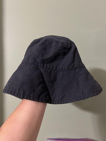 Bucket hat