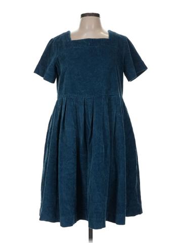 Square neck dress