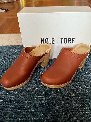 No. 6 Old School Clog