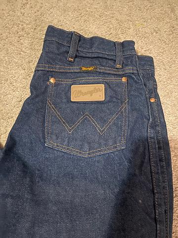 Wrangler Dark Wash Blue Jeans
