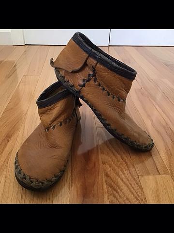 Beatrice Valenzuela (made by Ricardo Medina) Light Brown Leather Botines Moccasins Booties
