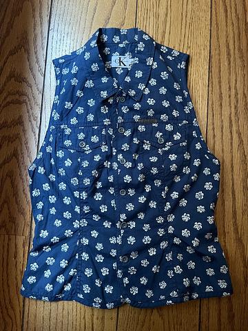Floral cotton sleeveless buttondown
