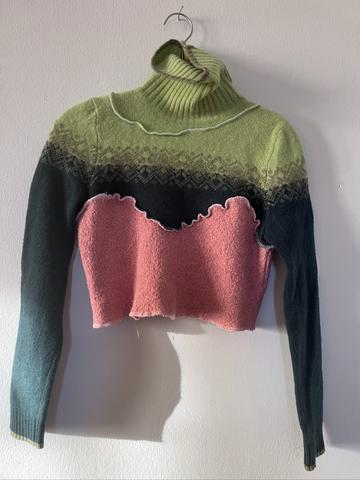 Cropped Turtleneck