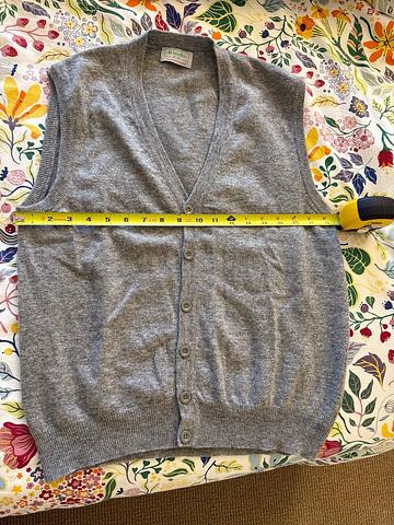100% lambswool grey vest