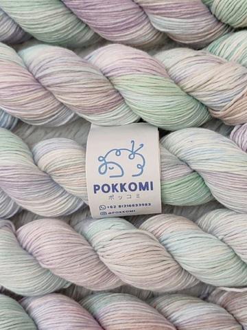 Hand dyed variegated yarn