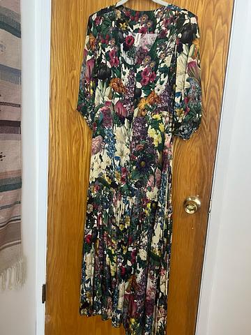 Banquet dress - bouquet print