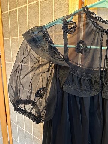 Vintage Peignoir