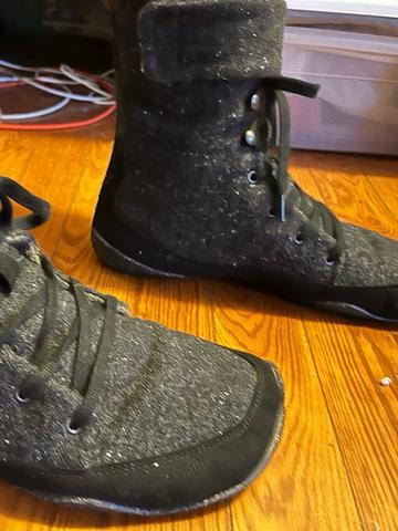 Crow barefoot wool boots