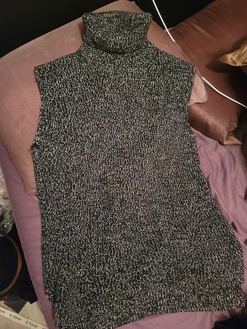 Chunky Wool Sleeveless Sweater Vest