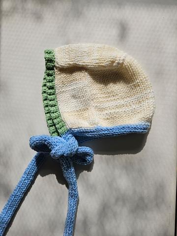 Knit bonnet