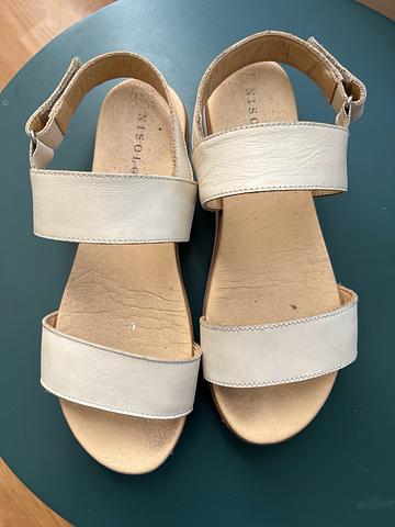 Go-to Flatform Sandals