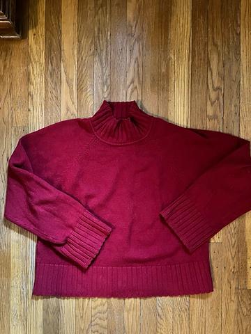 CashSoft Mockneck sweater