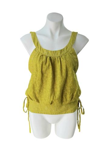 Side tie top
