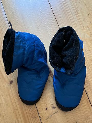 Down slippers
