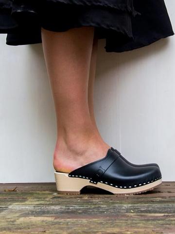 Tokyo Classic Clog Mule