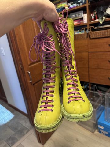 Boots fluevog