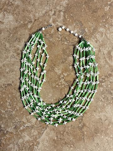 1950s 1960s 1970s vintage beaded necklace
