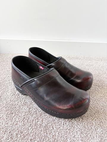 Maroon Leather Clogs