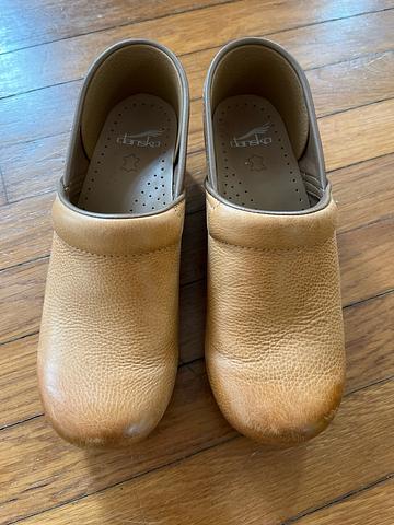 Honey clogs