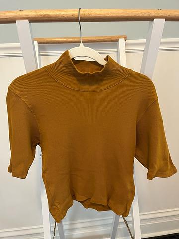 1/2 Sleeve turtleneck